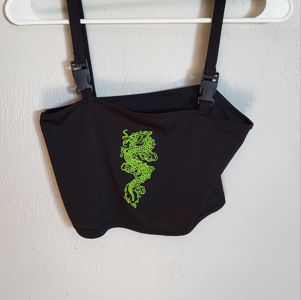 Amazon dragon design tank top
